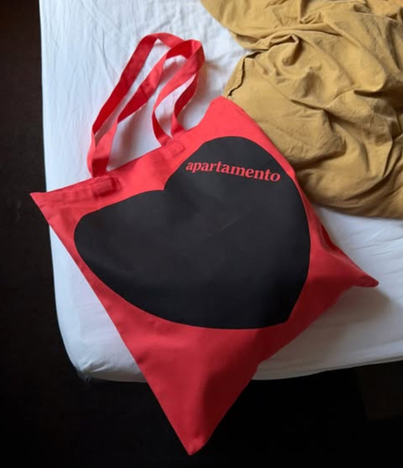 Apartamento Heart Tote Bag