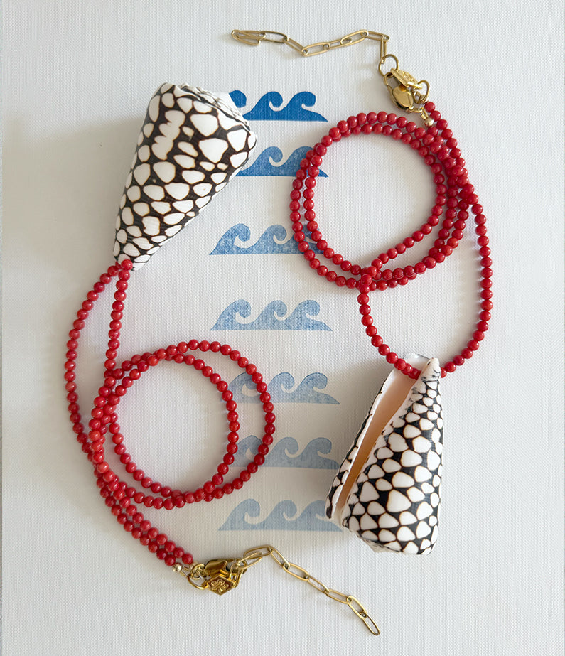 Briwok x hencla Black Conus Necklace