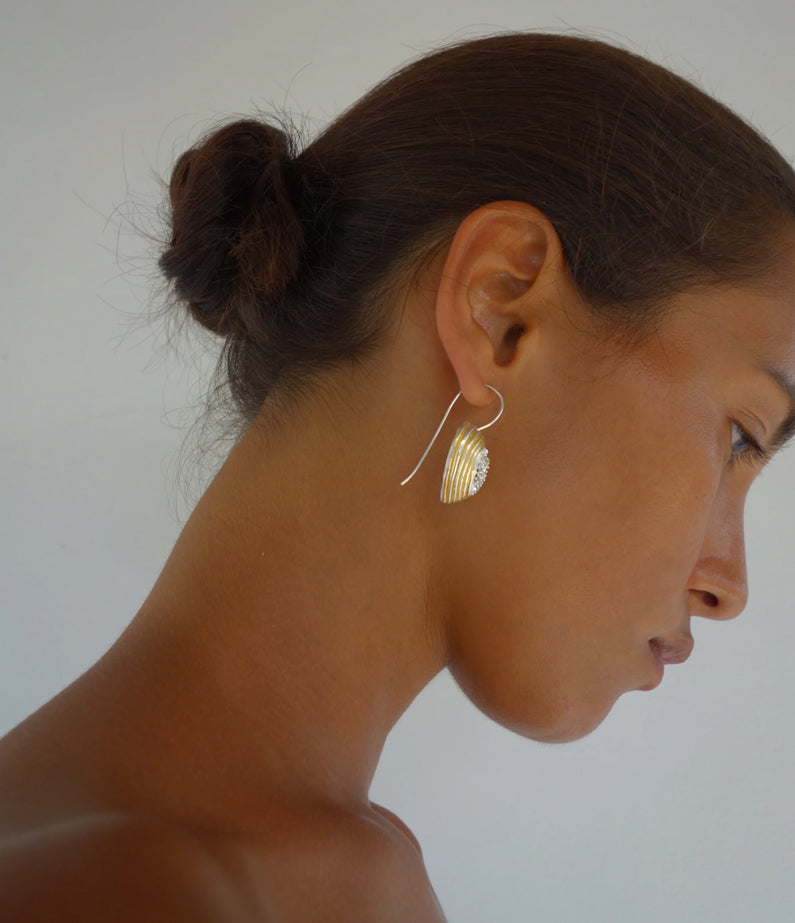 gray silver by mais x frida