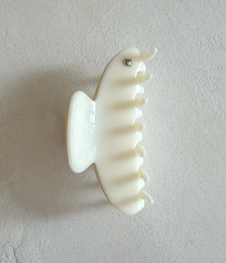 Turtle Story Hair Jaw - Vanilla