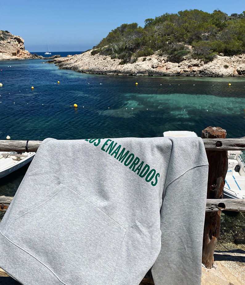 los enamorados hoodie – grey