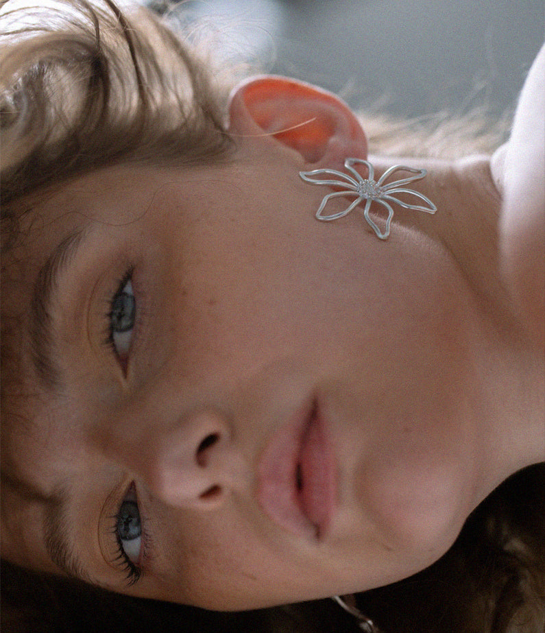 Gumamela earrings silver by Mais x Frida