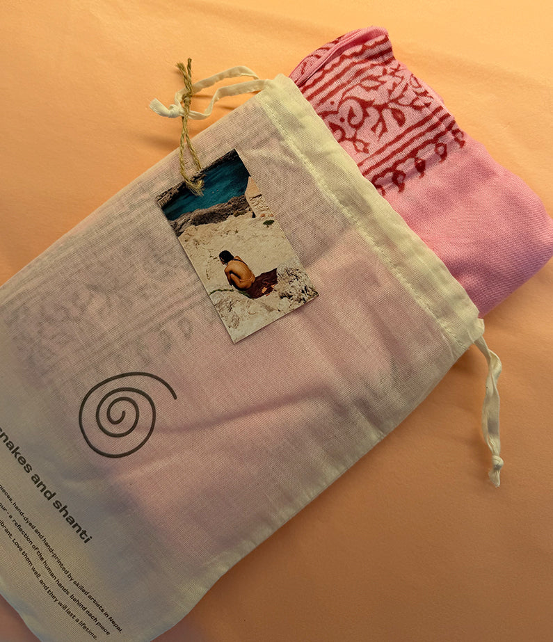 Snakes and Shanti OM Sarong – Blossom