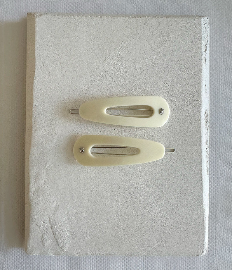 Turtle Story Cream Side Clips - Set of 2
