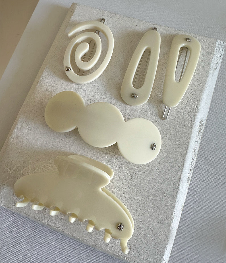 Turtle Story Cream Side Clips - Set of 2