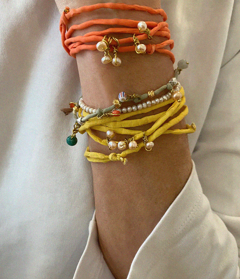 VYVYN HILL Bracelet 25