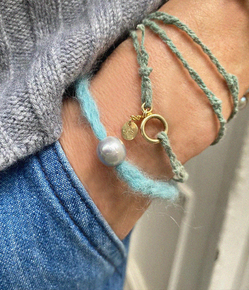 VYVYN HILL Bracelet 29