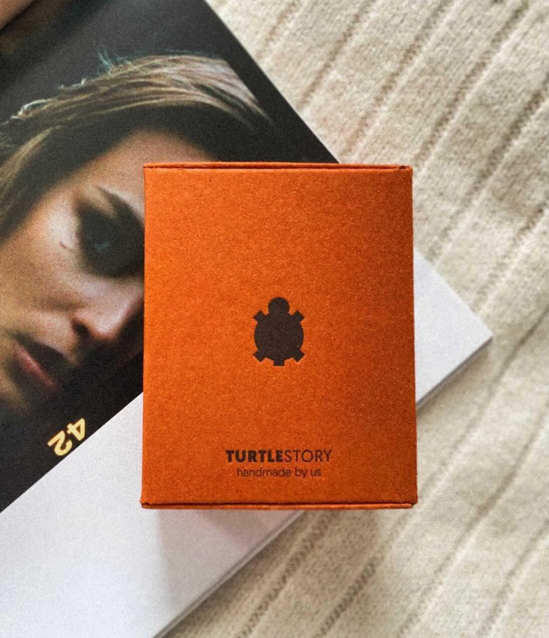 Turtle Story Hair Jaw - Tokyo Light colour