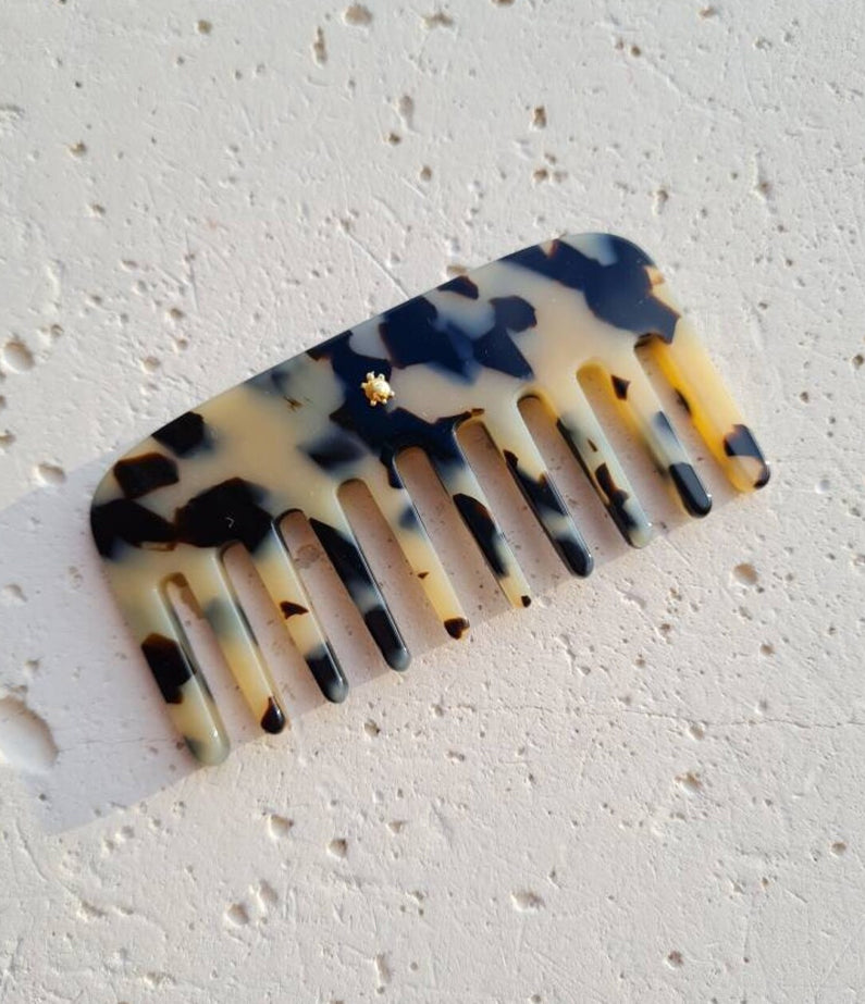 Turtle Story Zoey Comb - Tokyo Light colour