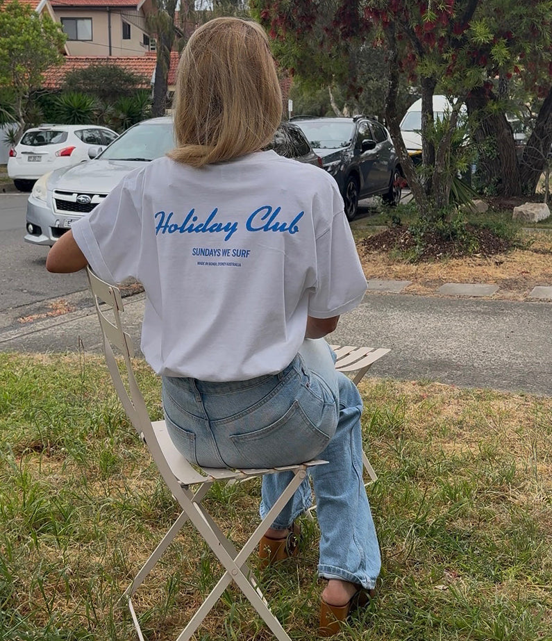 Holiday Club by hencla t-shirt - White