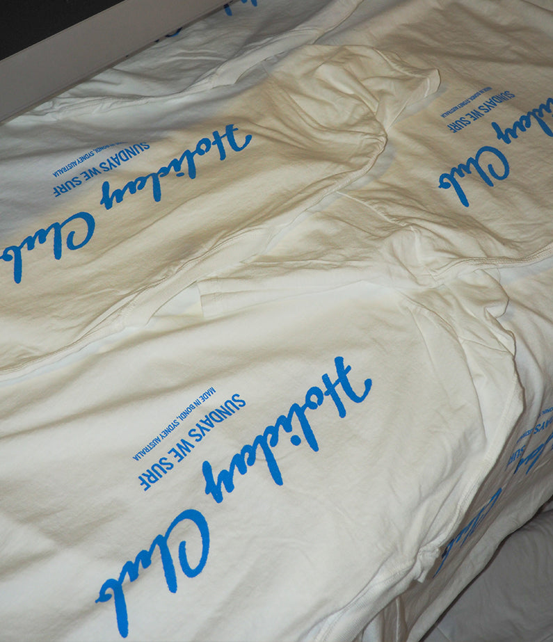 Holiday Club by hencla t-shirt - White