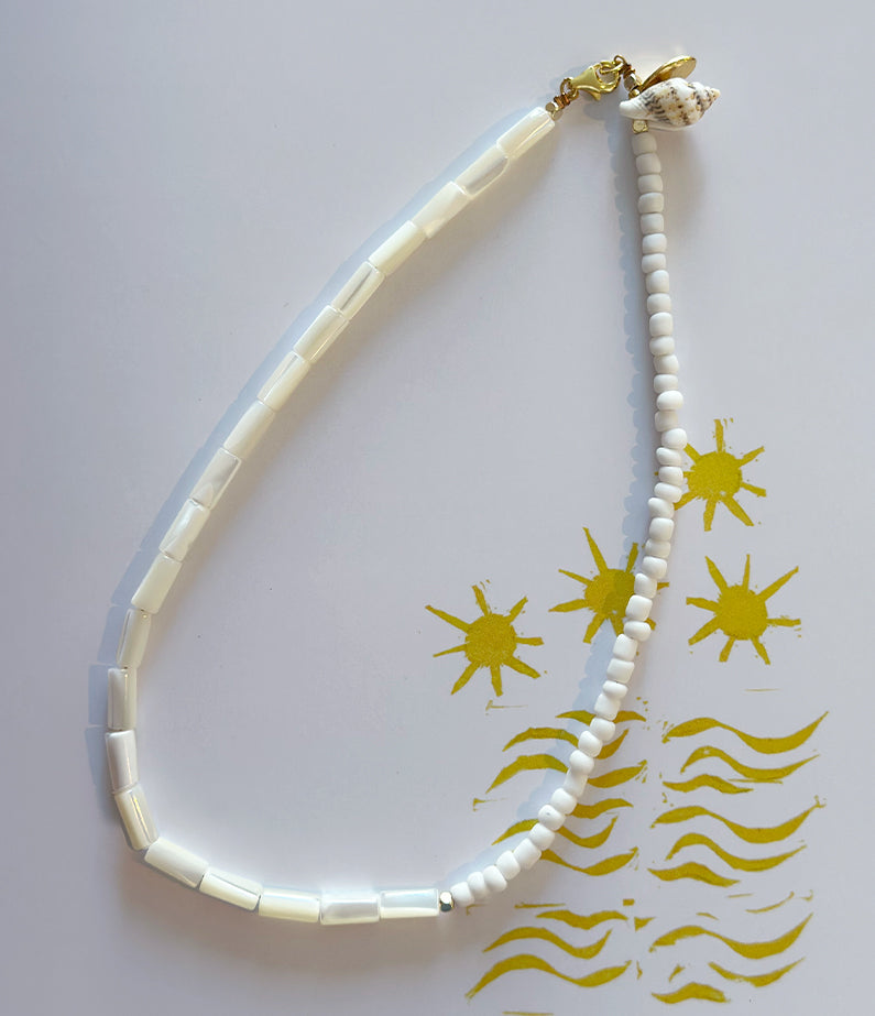 midifine necklace no.3 - white half n half