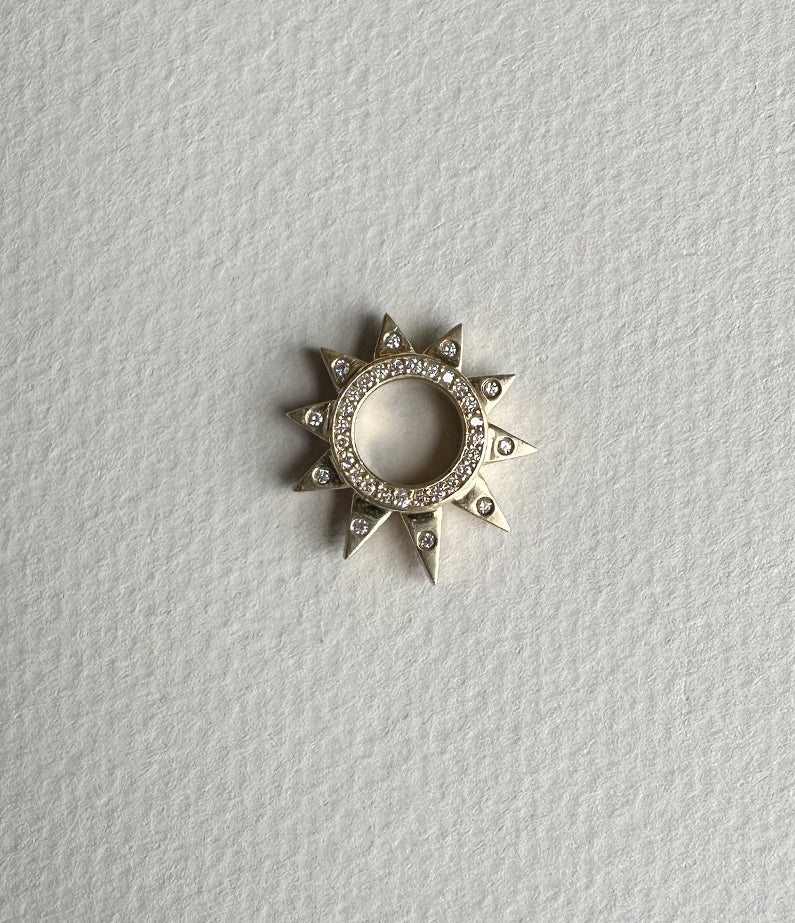 Monika Ruggerino x hencla Diamond Set Solar Charm