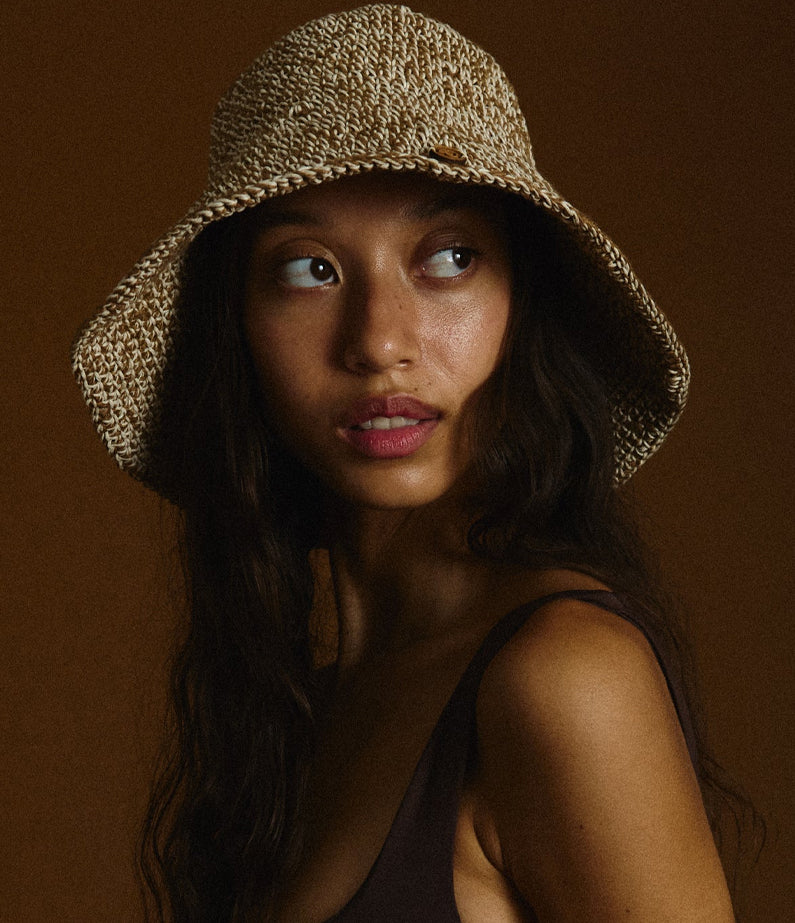 Helix Short Brim Hat – Coastal Clay | Earth Age