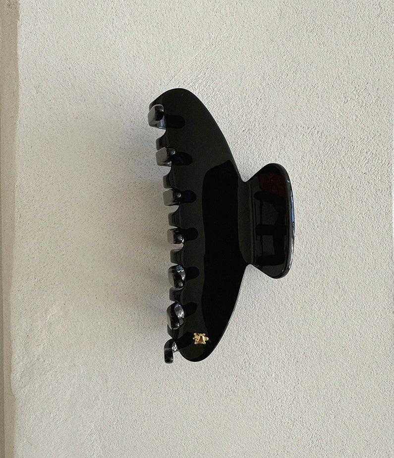 Turtle Story Hair Jaw - Glossy Black colour