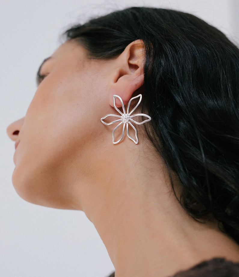 Gumamela earrings silver by Mais x Frida