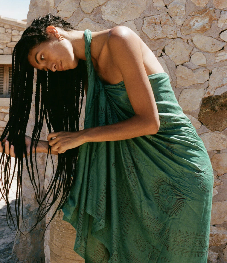 Snakes and Shanti OM Sarong – Kale