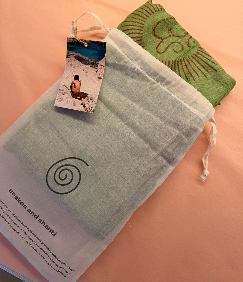 Snakes and Shanti OM Sarong – Matcha