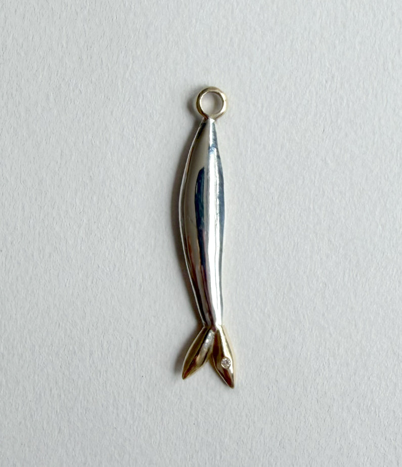 TRØVE Monika Ruggerino x hencla Pesce Charm