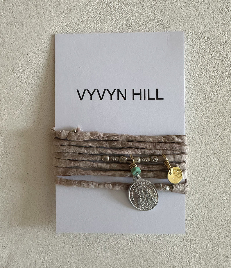 VYVYN HILL Medallion Bracelet