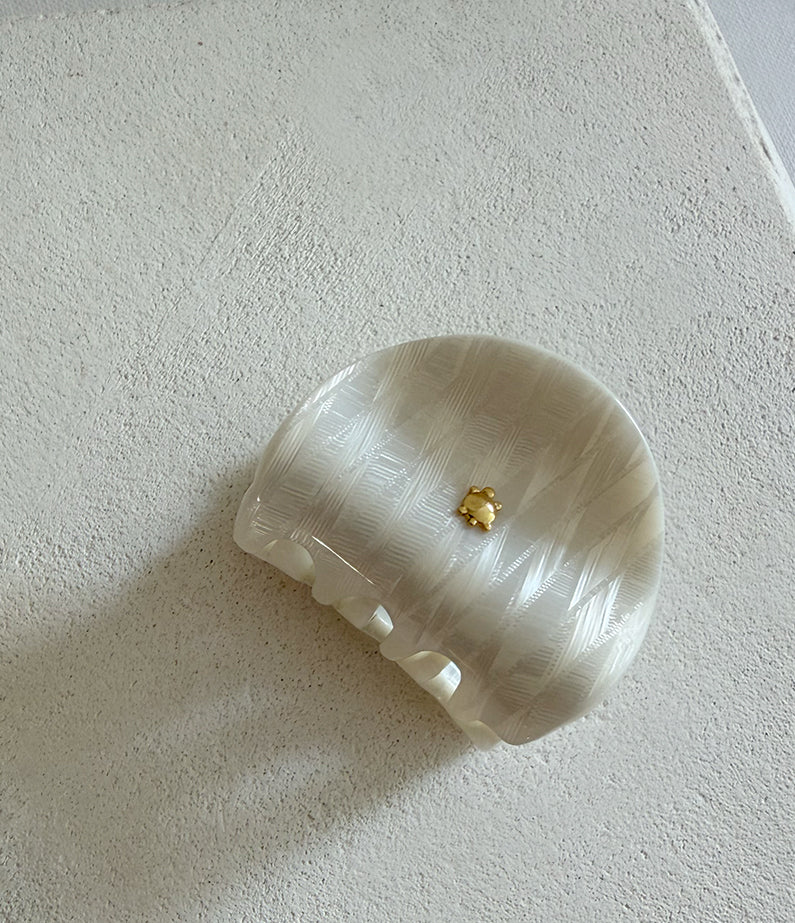 Adorable Claw - Pearly Cream
