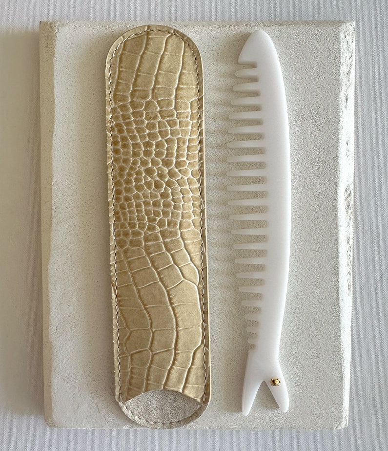 Turtle Story Sardine Comb - White