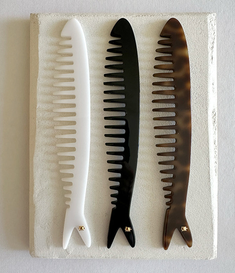 Turtle Story Sardine Comb - White