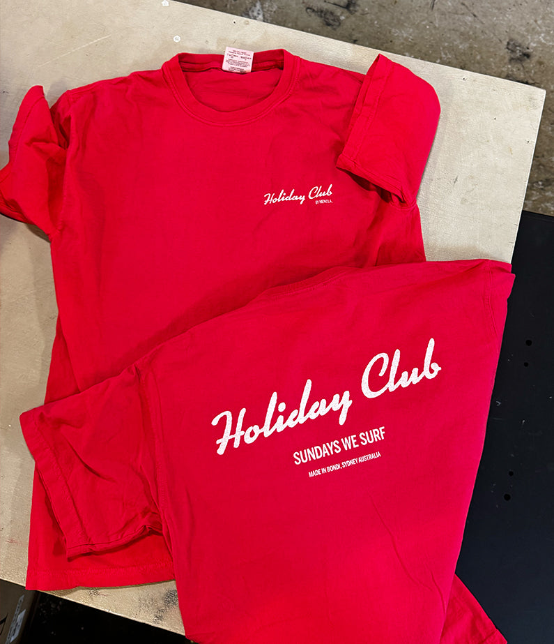 Holiday Club by hencla t-shirt - Paprika