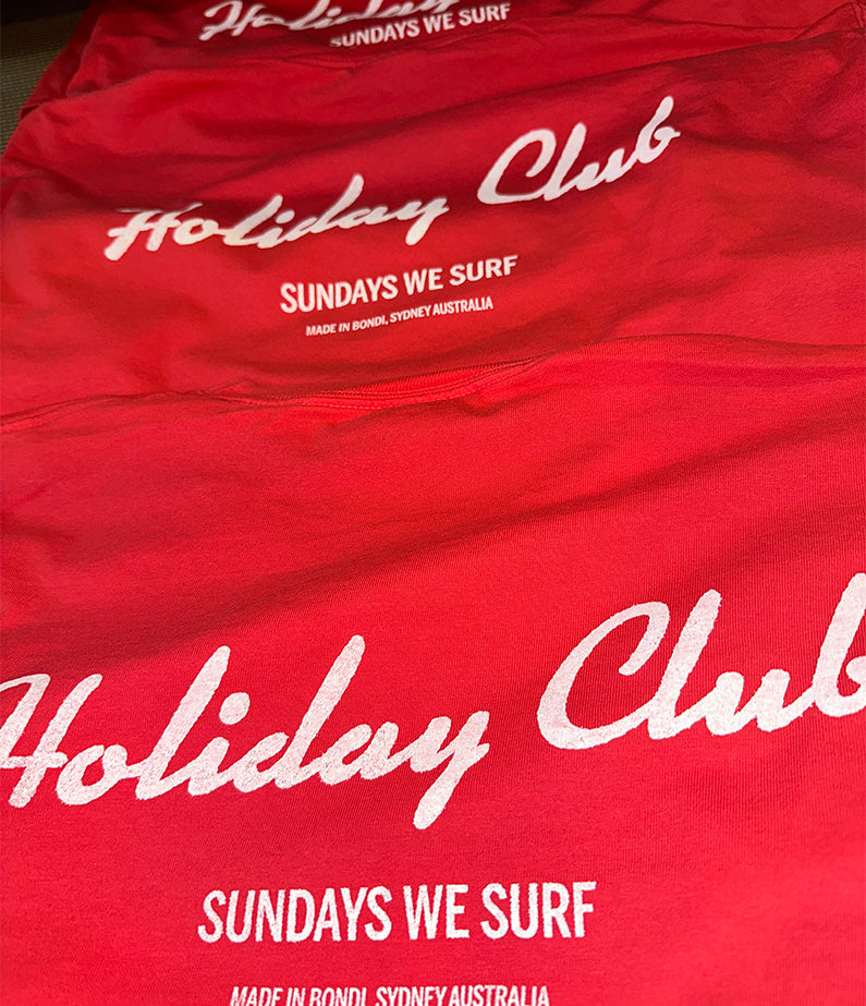 Holiday Club by hencla t-shirt - Paprika