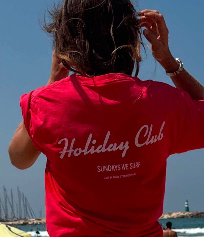 Holiday Club by hencla t-shirt - Paprika