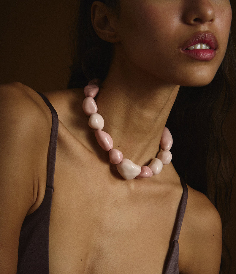 Pebble Necklace – Pearl dust | Earth Age