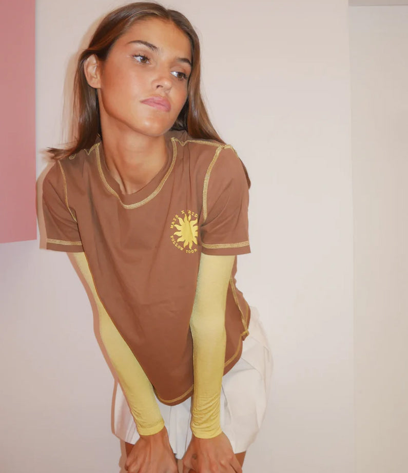 mais x frida 'follow your own sun' tee – banana